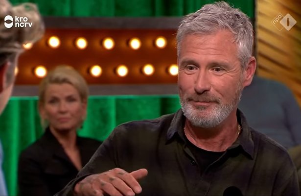 Kijk terug: Eric Corton emotioneel in M over zijn opgesloten vader